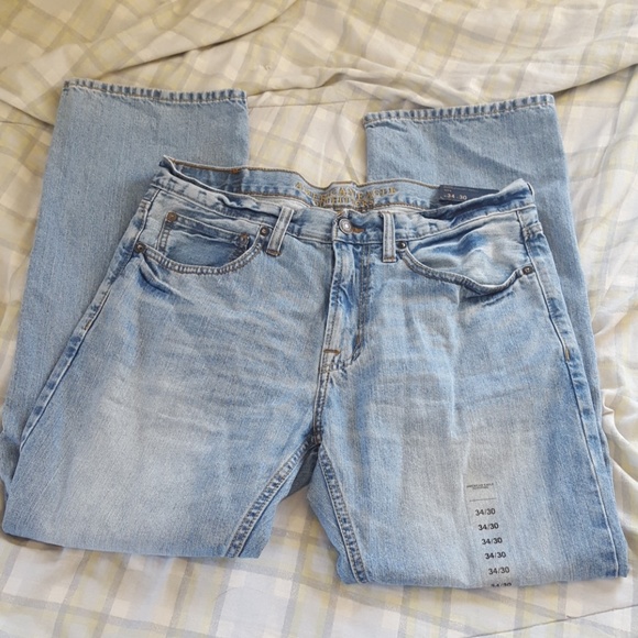 SOLD Men's AE Jeans - Picture 2 of 4